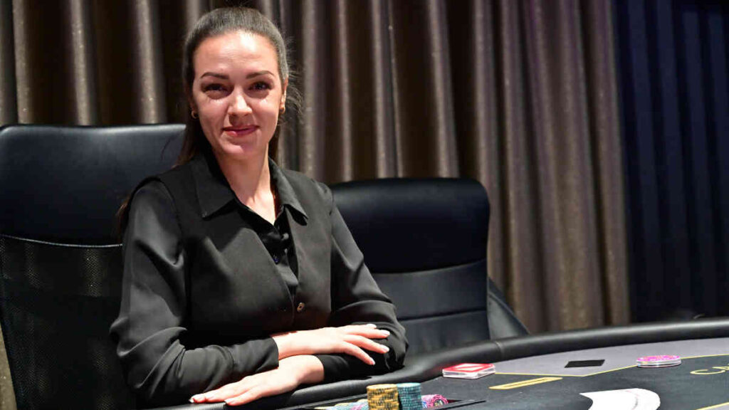 how poker players treat dealers